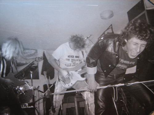 Tanit's gig (1990)